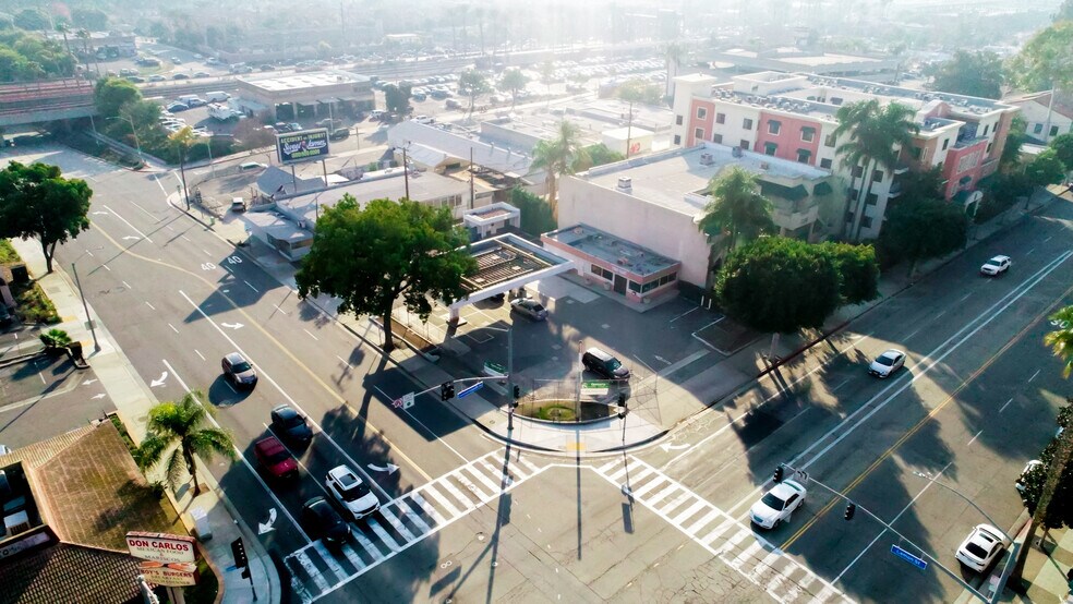 More Photos Of 242 E Commonwealth Ave, Fullerton Restaurant For Sale