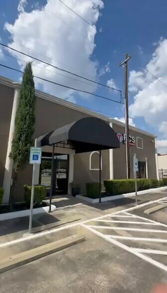 More Photos Of 918 Oak Glen Dr, Houston Industrial For Lease