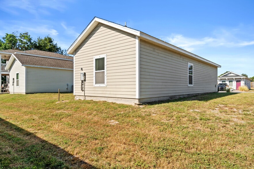 More Photos Of 2906 Sarah Jean Ct, Panama City Manufactured Housing Mobile Home Park For Sale