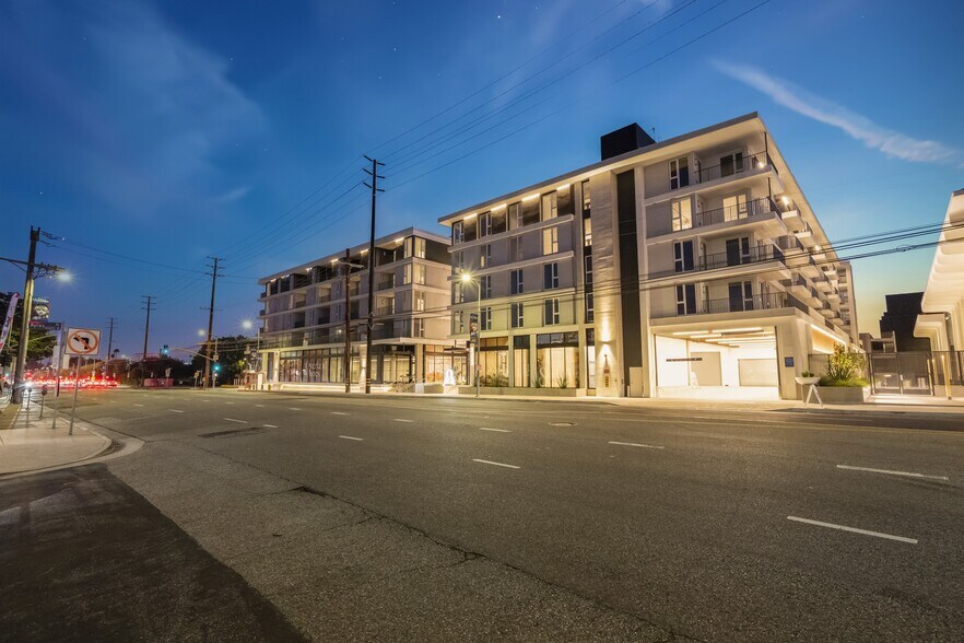 More Photos Of 2455 Overland Ave, Los Angeles Apartments For Lease