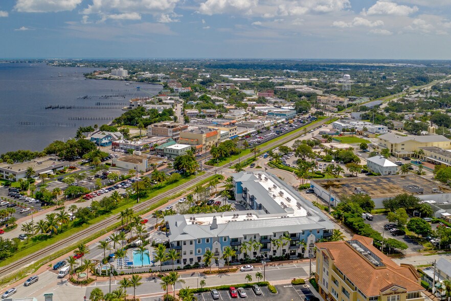 More Photos Of 201 SW Joan Jefferson Way, Stuart Apartments For Sale