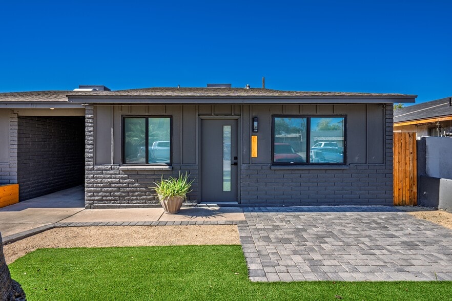 Primary Photo Of 2936 N 39th St, Phoenix Apartments For Sale