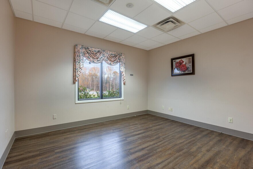 More Photos Of 1494 Stuart Rd NE, Cleveland Medical For Lease