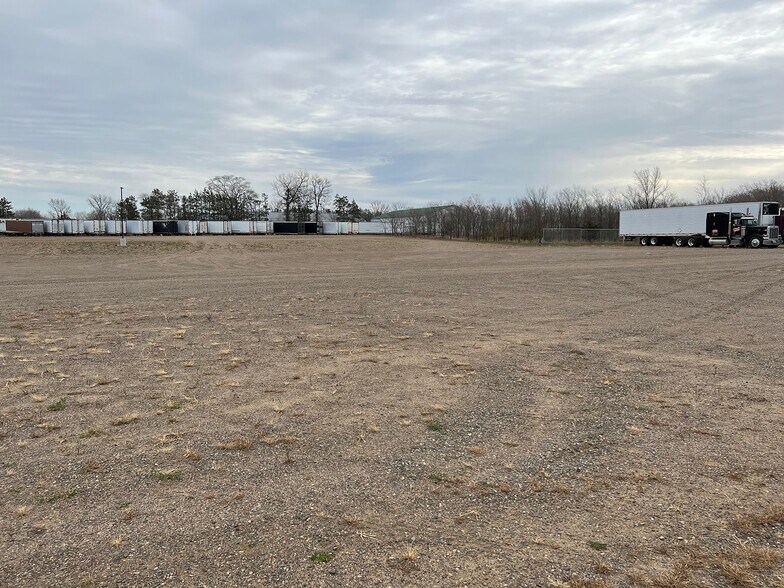 More Photos Of 3510 31st St, Saint Cloud Service For Lease