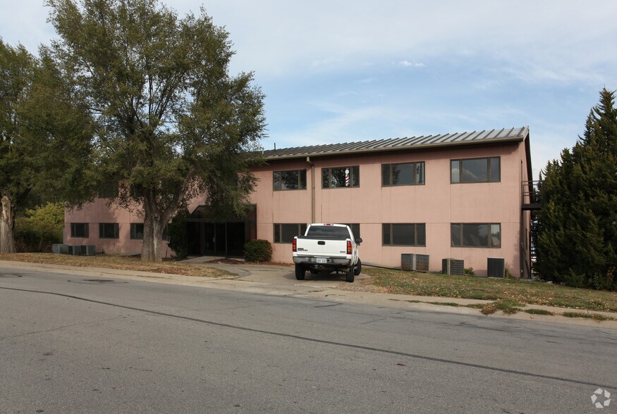 More Photos Of 12480 W 62nd Ter, Shawnee Medical For Lease