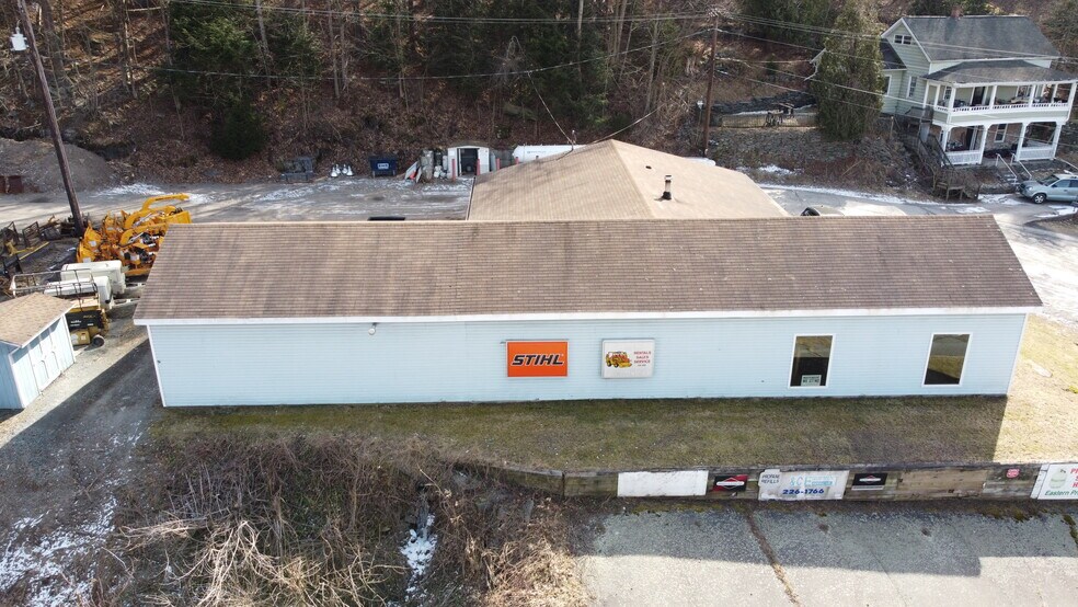 More Photos Of 120 Bellemonte Ave, Hawley General Retail For Sale