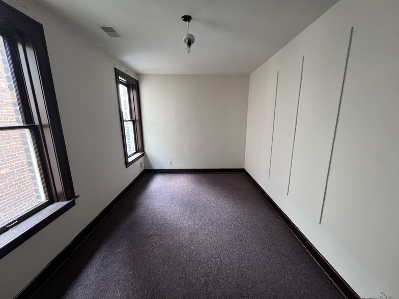 More Photos Of 9500 Stoepel St, Detroit Religious Facility For Sale