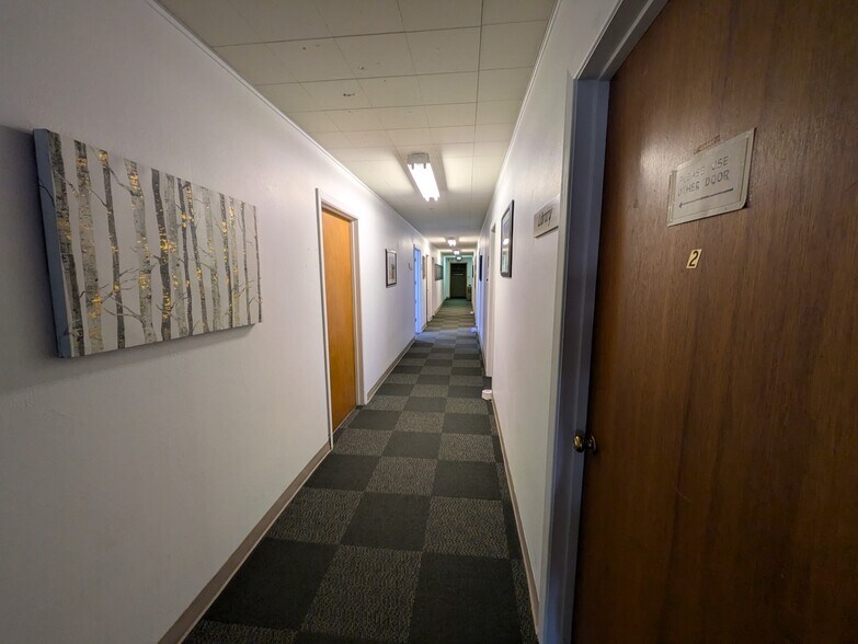 More Photos Of 210 Alvarado Dr SE, Albuquerque Religious Facility For Sale