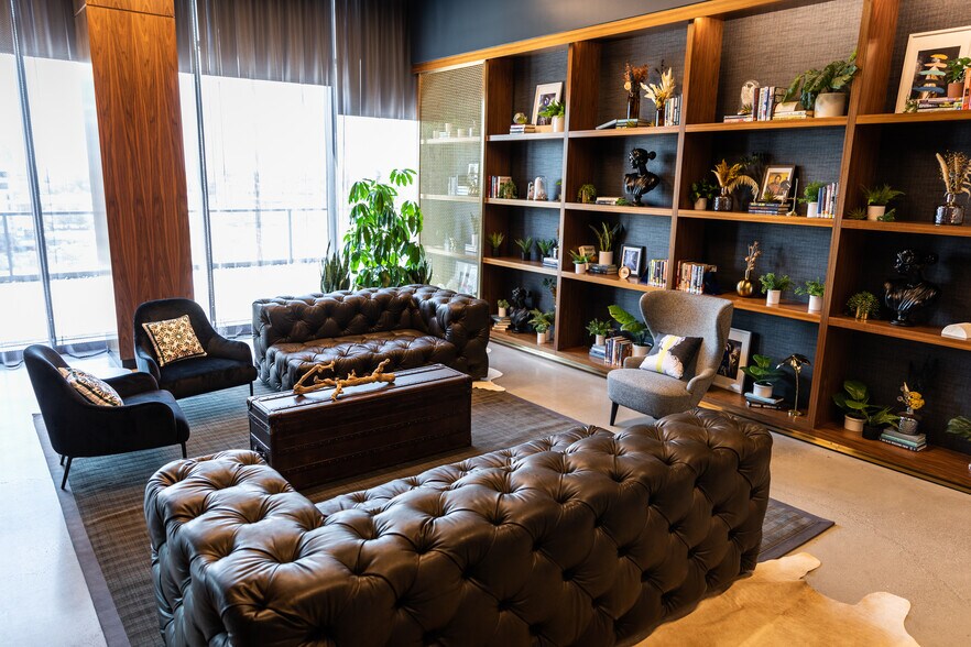 More Photos Of 333 N Green St, Chicago Office For Lease