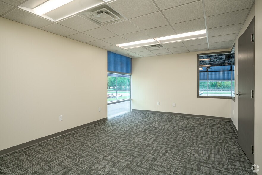 More Photos Of 1425 Mount Vernon Rd, Newark Manufacturing For Lease