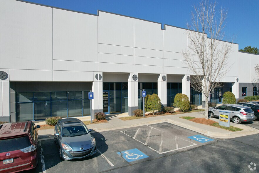 More Photos Of 1327 Northbrook Pky, Suwanee Warehouse For Lease