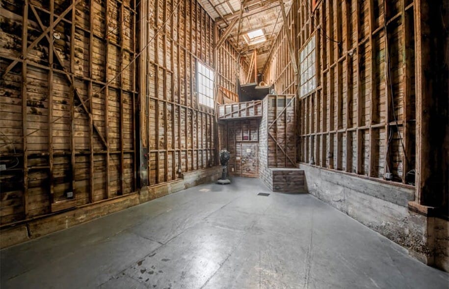 More Photos Of 1215 Bates Ave, Los Angeles Flex For Lease