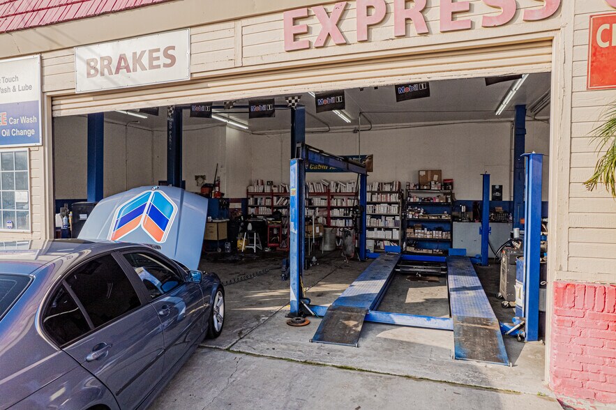 More Photos Of 1407 High St, Delano Carwash For Lease