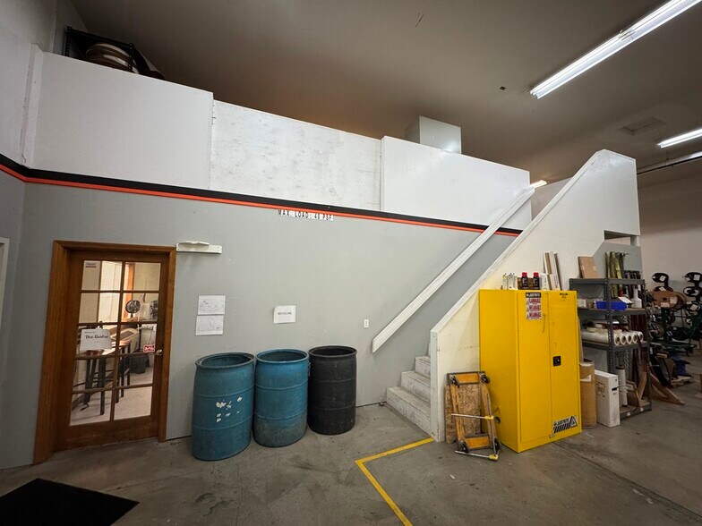 More Photos Of 1913-1957 Fescue St, Albany Industrial For Sale