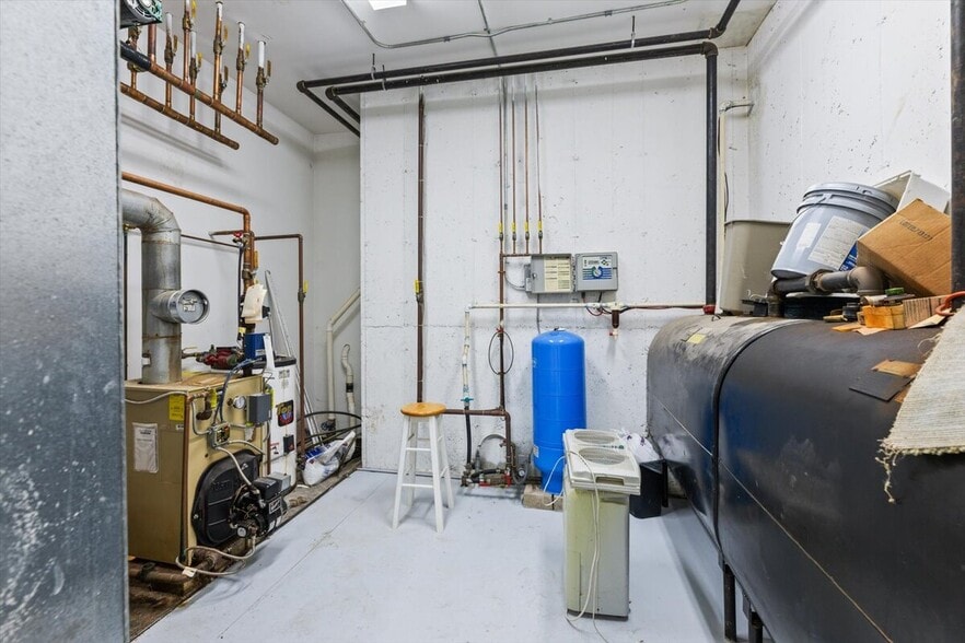 More Photos Of 457 Route 123, Sharon Freestanding For Sale