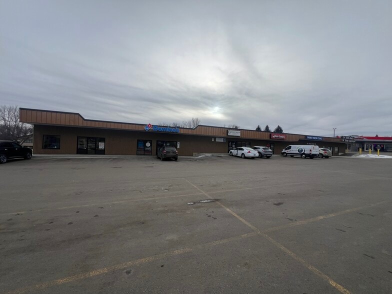 More Photos Of 109 E Century Ave, Bismarck General Retail For Sale
