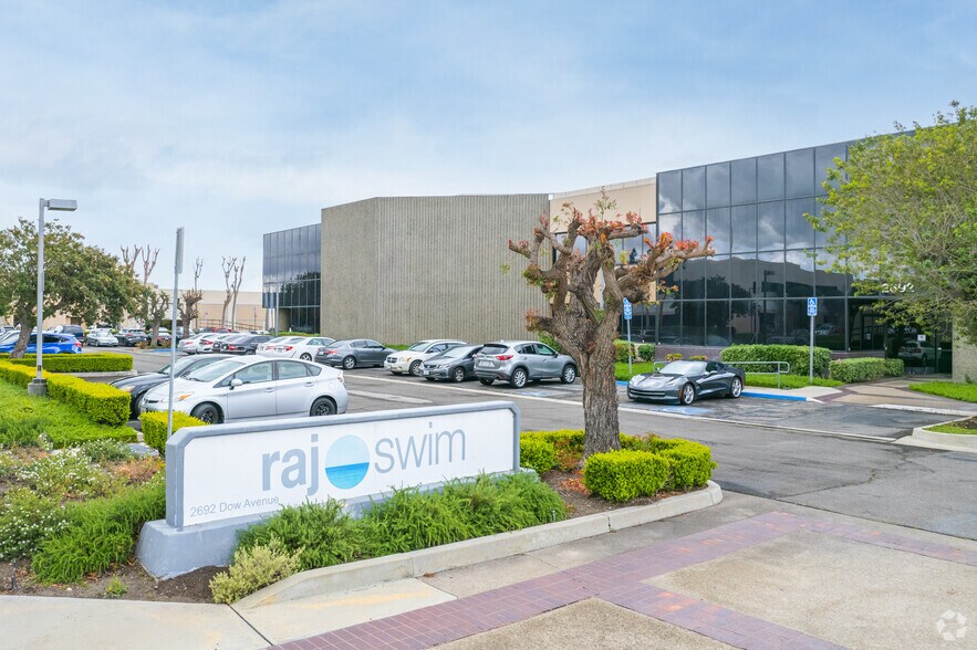 More Photos Of 2692-2696 Dow Ave, Tustin Light Manufacturing For Sale