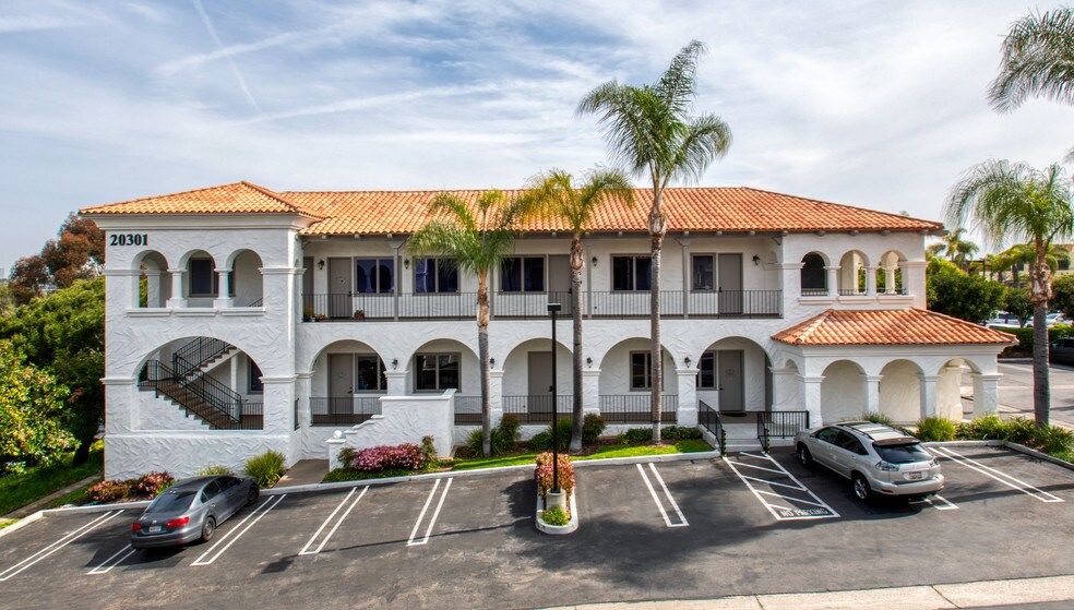 More Photos Of 20301 Acacia St, Newport Beach Medical For Lease