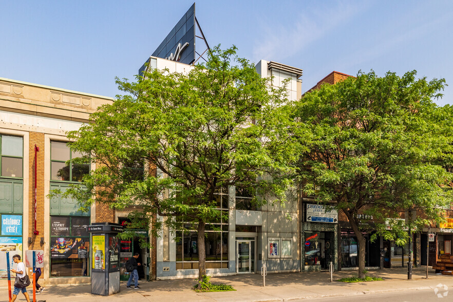 Primary Photo Of 5275-5285 Ch Queen-Mary, Montréal Loft Creative Space For Lease