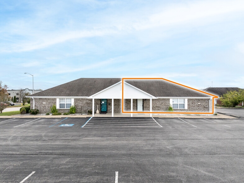Primary Photo Of 2001-2003 Corporate Dr, Richmond Office For Lease