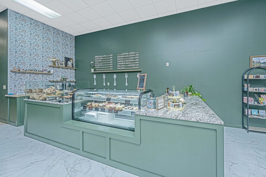 More Photos Of 1956 Long Grove Dr, Mount Pleasant General Retail For Lease