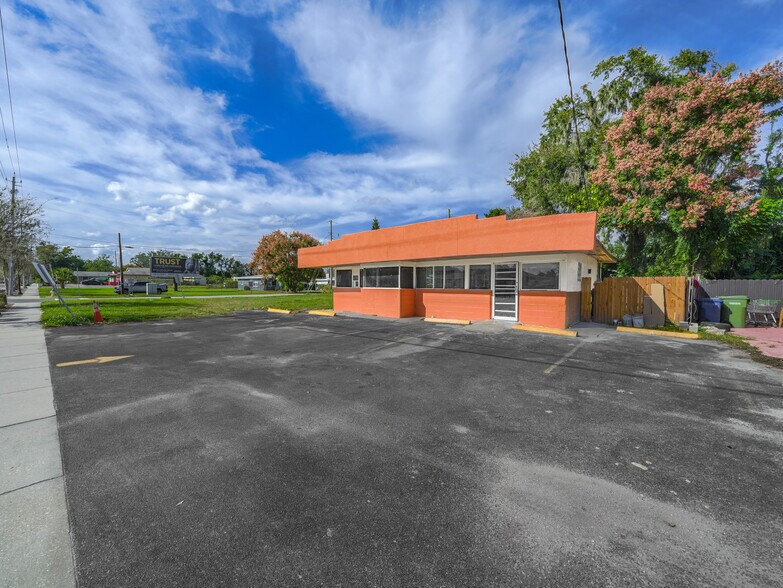 More Photos Of 409 Martin Luther King Blvd NE, Winter Haven General Retail For Sale