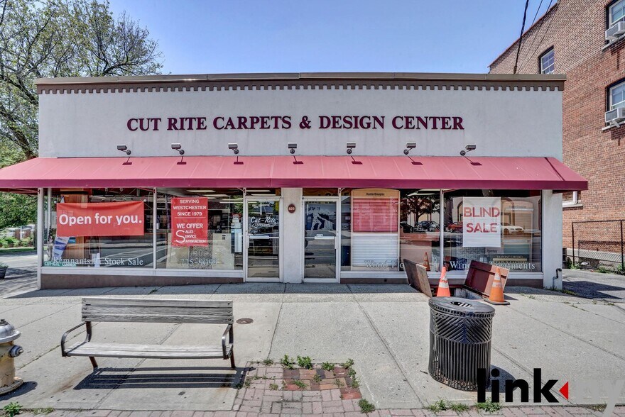 More Photos Of 823 White Plains rd, Scarsdale Storefront Retail Office For Lease