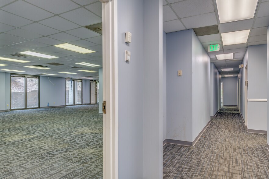 More Photos Of 100 Interstate Park Dr, Montgomery Unknown For Sale