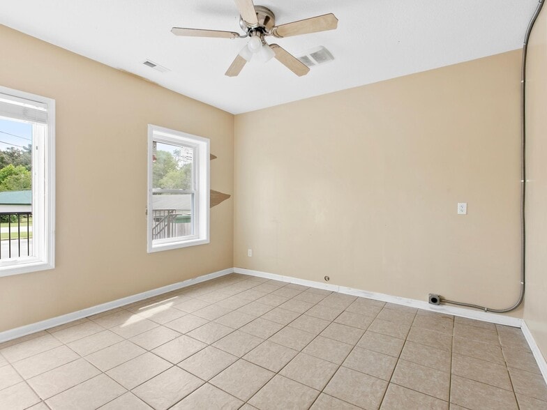 More Photos Of 2690 Hendersonville Rd, Fletcher Medical For Lease