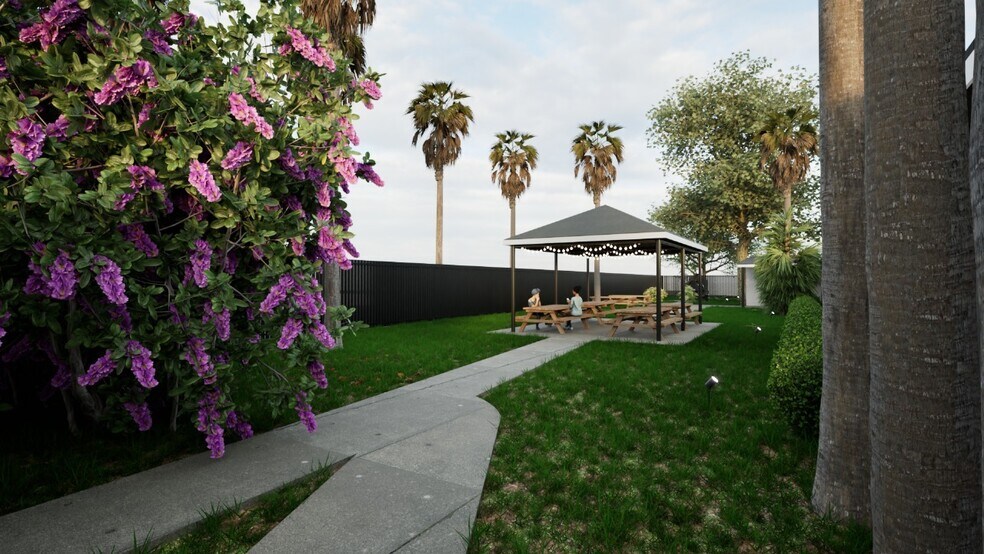More Photos Of 1415 W Washington St, Brownsville Healthcare For Sale