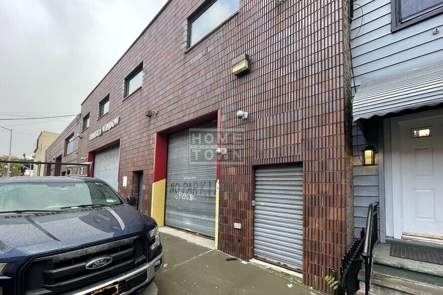 More Photos Of 264 49th St, Brooklyn Flex For Sale