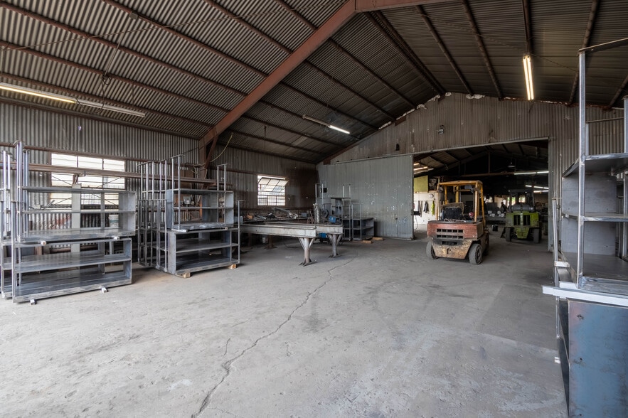 More Photos Of 9900 San Fernando Rd, Pacoima Warehouse For Sale