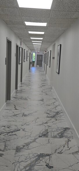 More Photos Of 175 Fontainebleau Blvd, Miami Office For Lease