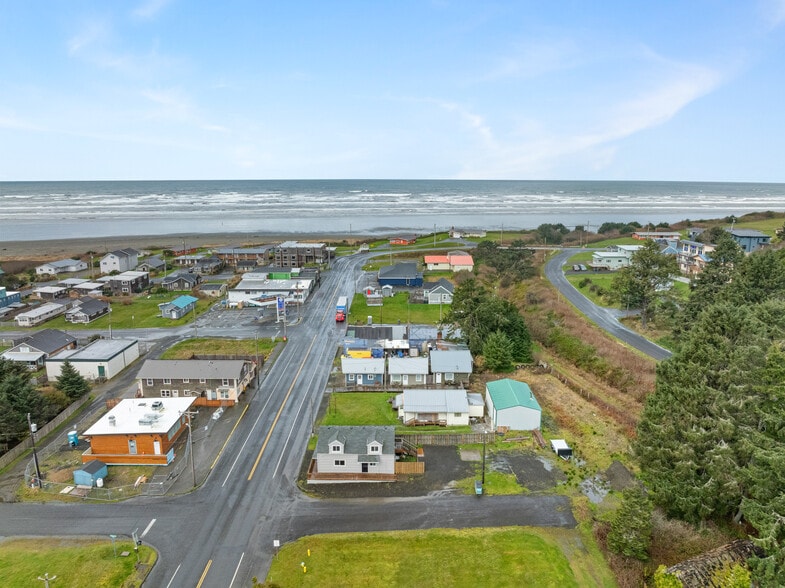 More Photos Of 40 Main St, Pacific Beach Office For Sale