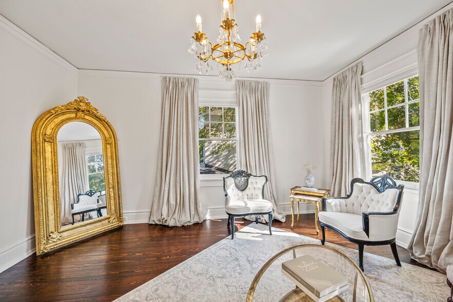 More Photos Of 507 N Church St, Greensboro Specialty For Sale