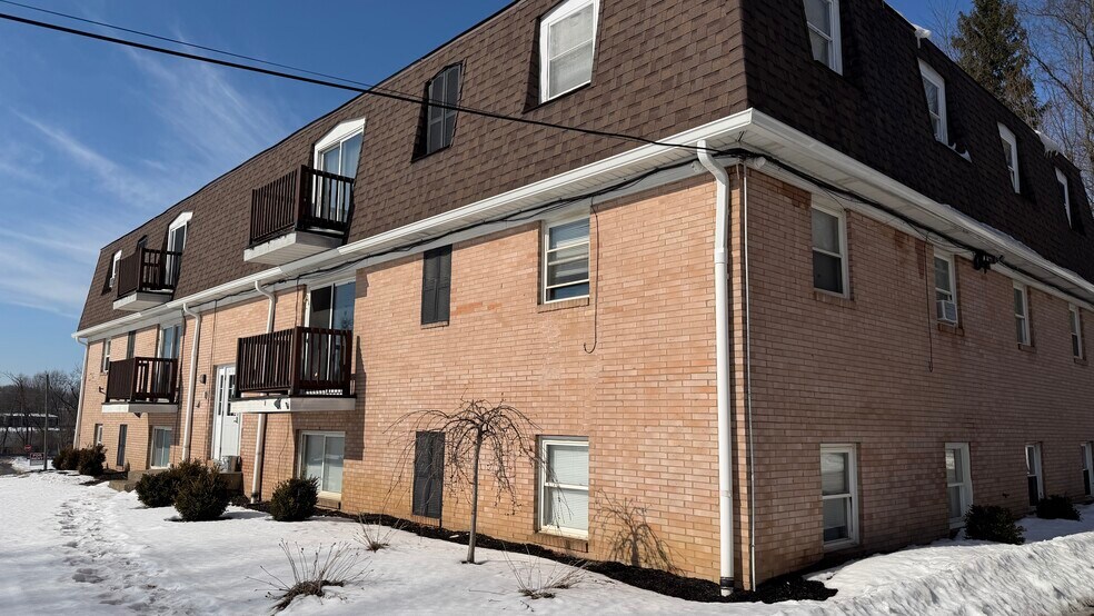 More Photos Of 3100 Beal St, Warren Apartments For Sale