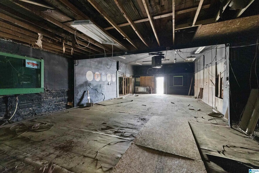 More Photos Of 831 19th St N, Bessemer Freestanding For Sale