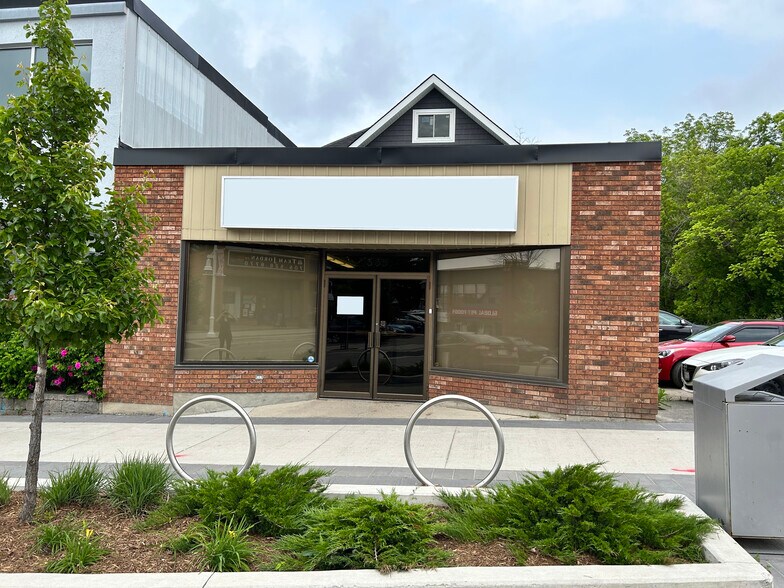 Primary Photo Of 365 King St, Midland Office For Lease