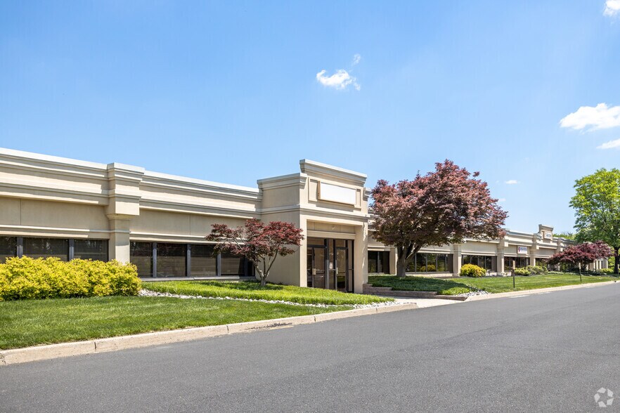 Primary Photo Of 400 Horsham Rd, Horsham Township Office For Lease