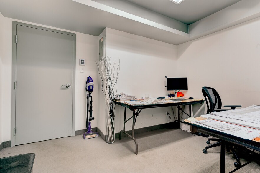 More Photos Of 6712-6714 Boul Saint-Laurent, Montréal Storefront Retail Residential For Lease