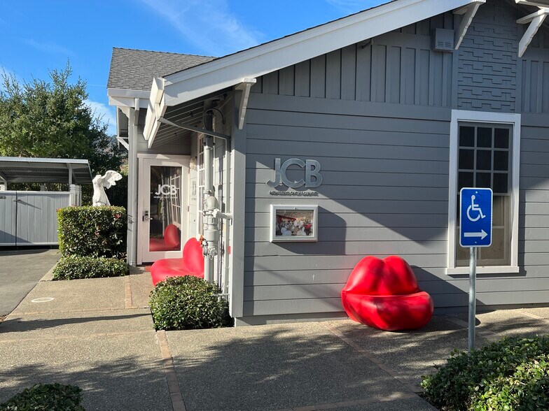 More Photos Of 6505 Washington St, Yountville Freestanding For Lease