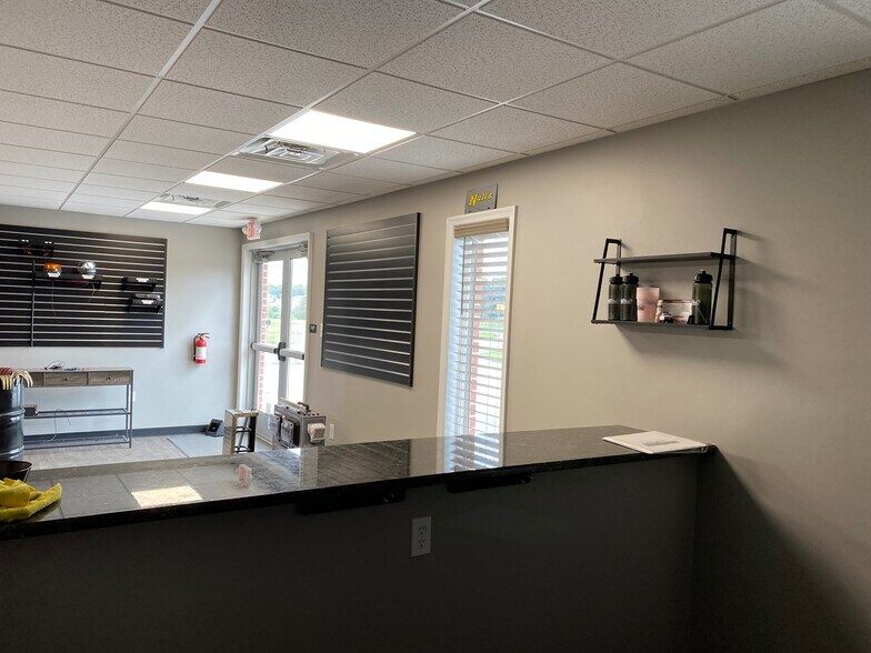 More Photos Of 1175 Gap Newport Pike, Cochranville Office For Lease