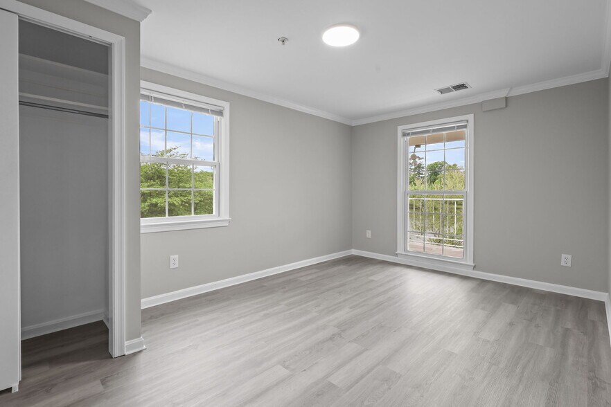More Photos Of 9725 Lookout Pl, Gaithersburg Healthcare For Sale