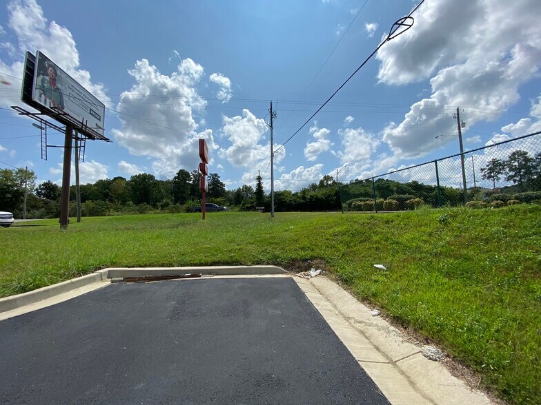 More Photos Of 3329 Rainbow Dr, Rainbow City Fast Food For Sale