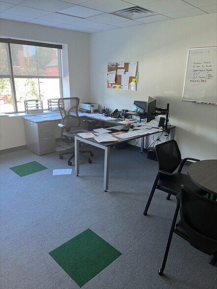 More Photos Of 20 Centerville Rd, Warwick Office For Lease