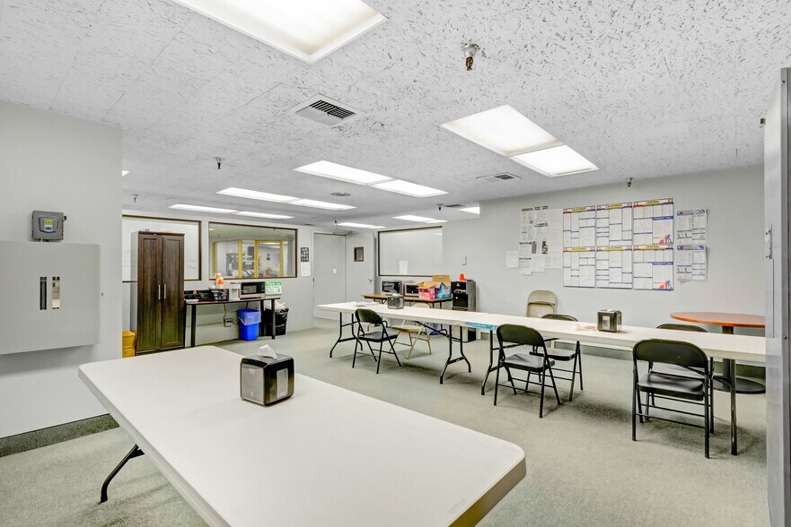 More Photos Of 401 W 4th St, San Bernardino Bank For Sale