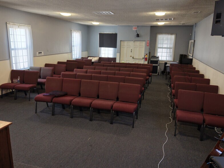 More Photos Of 1327 E Mauretania St, Wilmington Religious Facility For Sale