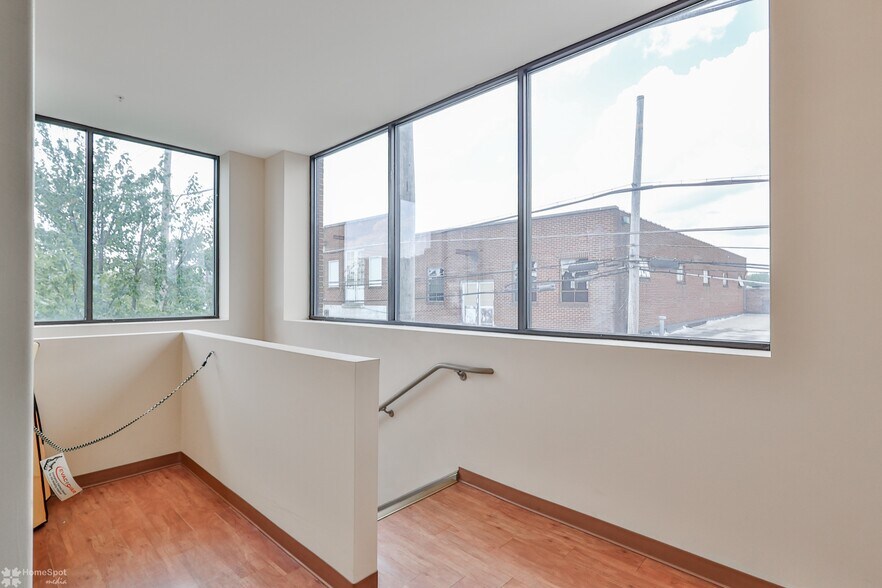 More Photos Of 1226-1232 W Green St, Allentown Flex For Lease