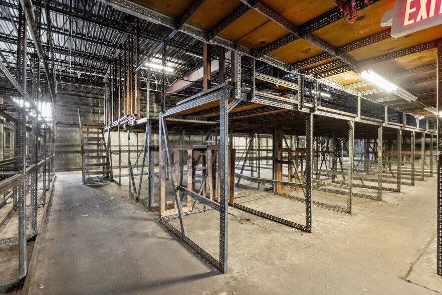 More Photos Of 1010 Spruce St, Lawrenceville Warehouse For Sale