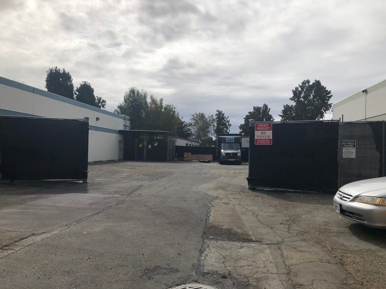 More Photos Of 3680-3730 Yale Way, Fremont Warehouse For Lease